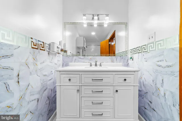 $478,000 | 410 Lewistown Road, Columbus, NJ 08022