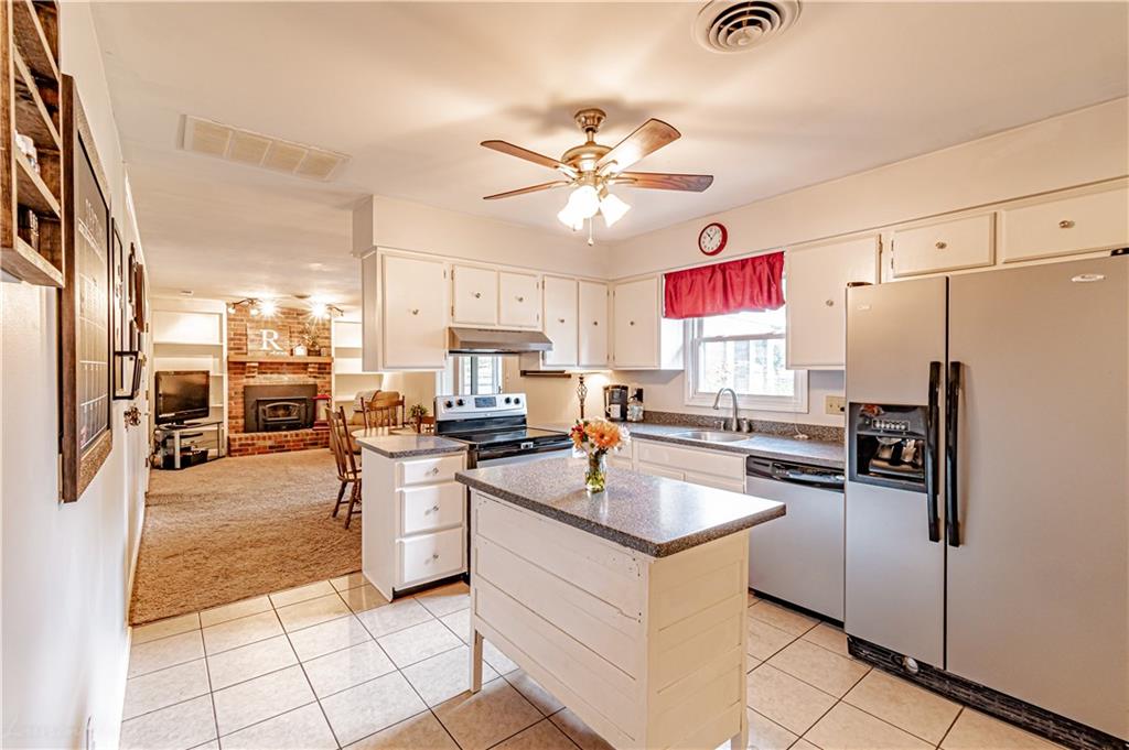 10302 Norman Road Brownsburg, IN 46112 - Photo 7 of 35 Gallery Image 7
