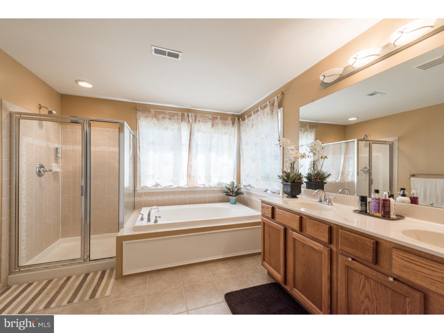204 Cyprus Lane Coatesville, PA 19320 - Photo 13 of 25