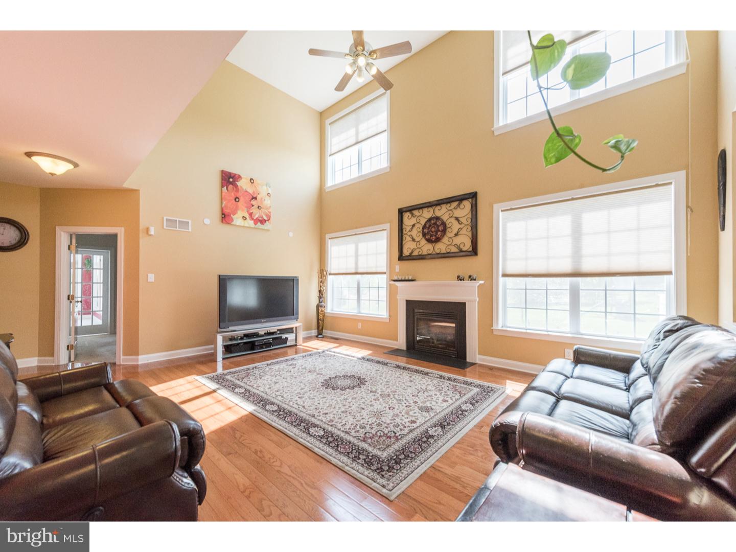 204 Cyprus Lane Coatesville, PA 19320 - Photo 6 of 25