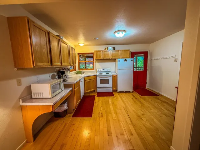 $850,000 | 2740 Christianson Hill Road, Houston, MN 55943