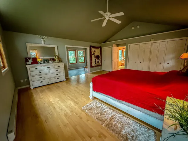 $850,000 | 2740 Christianson Hill Road, Houston, MN 55943