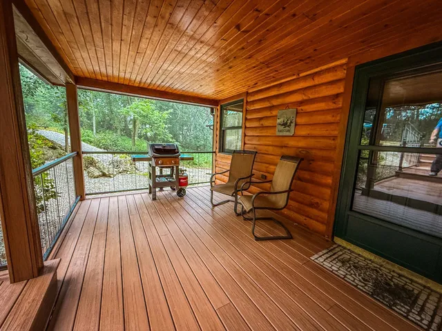 $850,000 | 2740 Christianson Hill Road, Houston, MN 55943