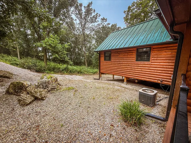 $850,000 | 2740 Christianson Hill Road, Houston, MN 55943