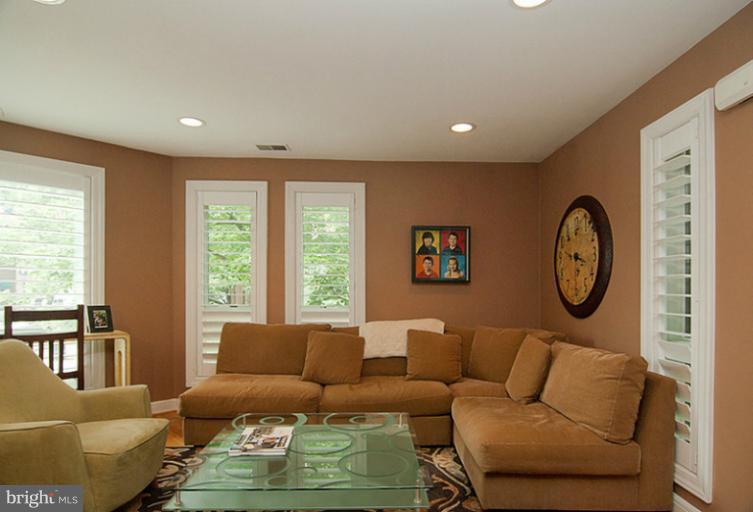 4822 Hampden Lane, Unit R Bethesda, MD 20814 - Photo 5 of 22 Living Room - new shutters throughout!