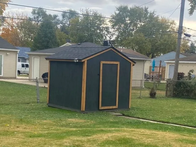 $325,000 | 513 Fenton Avenue, Romeoville, IL 60446