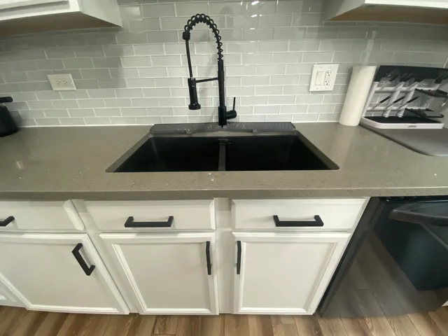 $325,000 | 513 Fenton Avenue, Romeoville, IL 60446