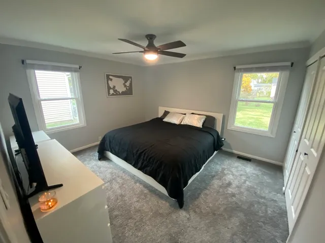 $325,000 | 513 Fenton Avenue, Romeoville, IL 60446