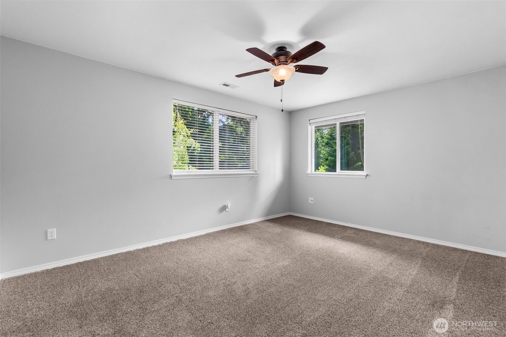 17718 Mulqueen Road Southeast Rainier, WA 98576 - Photo 23 of 40