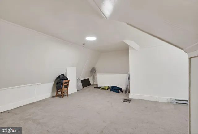 a view of room with workspace