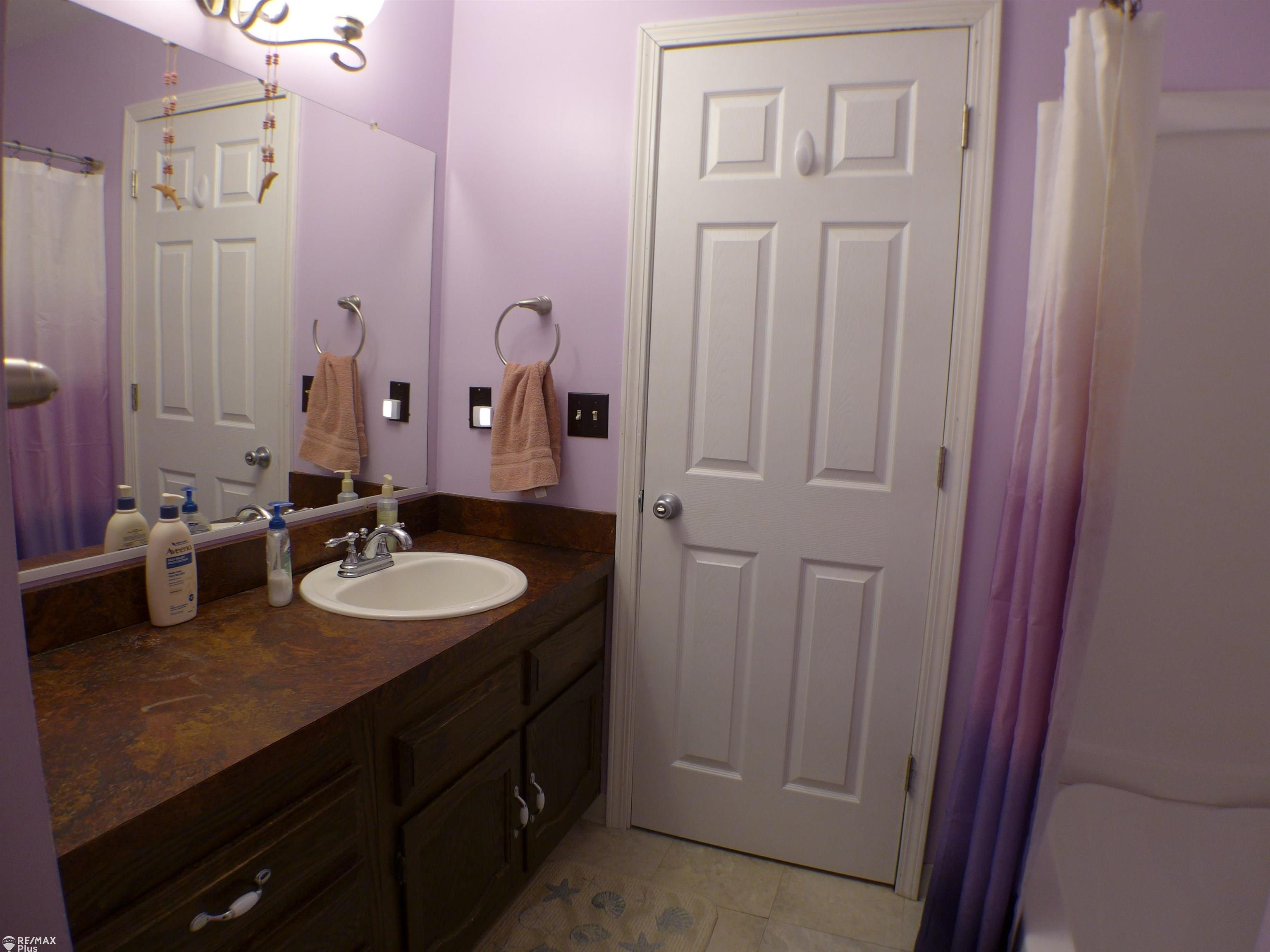 4696 Hanes Road Vassar, MI 48768 - Photo 10 of 32 50085829-9.JPG