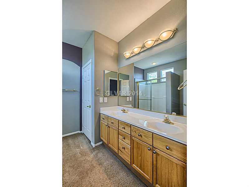 270 Liberty Point Court Henderson, NV 89052 - Photo 16 of 34 Master Bath/Spa.
