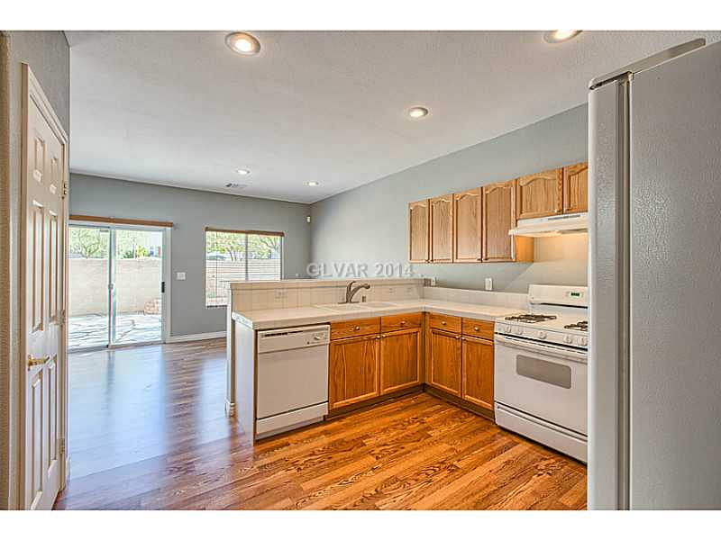 270 Liberty Point Court Henderson, NV 89052 - Photo 27 of 34 Kitchen. All Kitchen Appliances included!