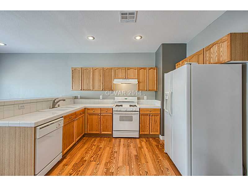 270 Liberty Point Court Henderson, NV 89052 - Photo 28 of 34 Kitchen. You will Love this kitchen!