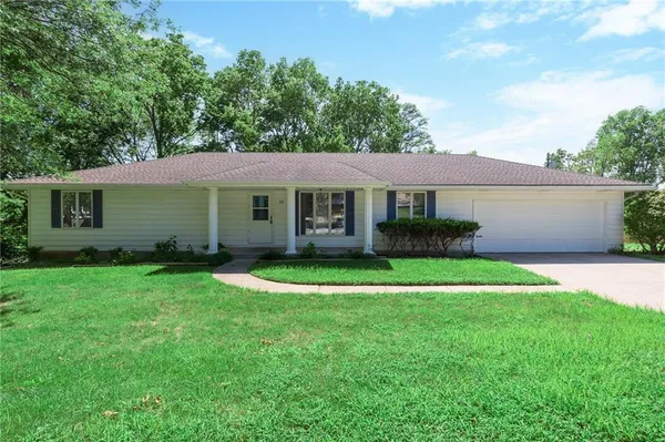 $375,000 | 26 Hull Drive, Platte City, MO 64079