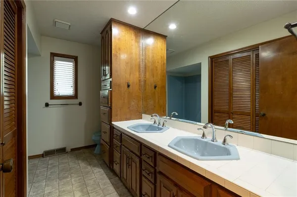 $375,000 | 26 Hull Drive, Platte City, MO 64079
