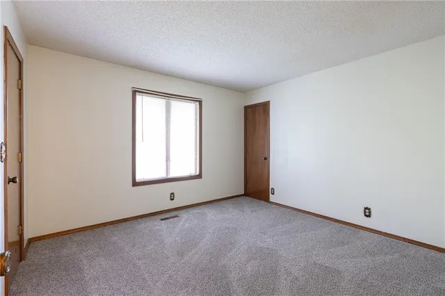 $400,000 | 26 Hull Drive, Platte City, MO 64079