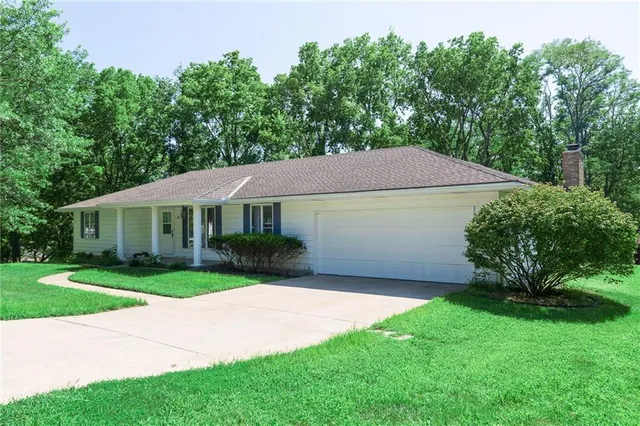 $400,000 | 26 Hull Drive, Platte City, MO 64079