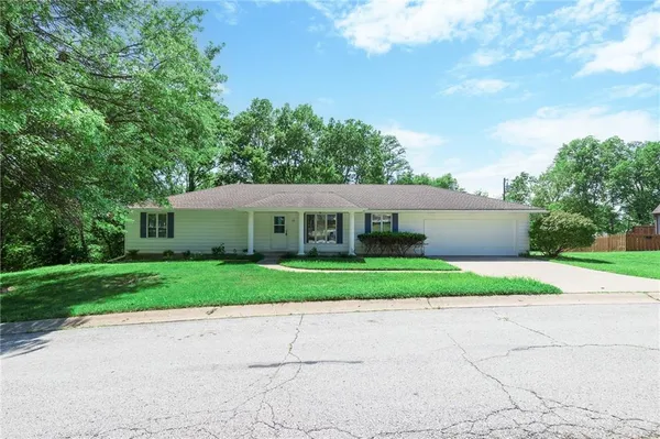 $375,000 | 26 Hull Drive, Platte City, MO 64079
