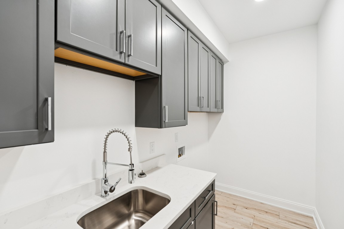 6461 Highway 48 North Cumberland Furnace, TN 37051 - Photo 12 of 25 a sink and a microwave