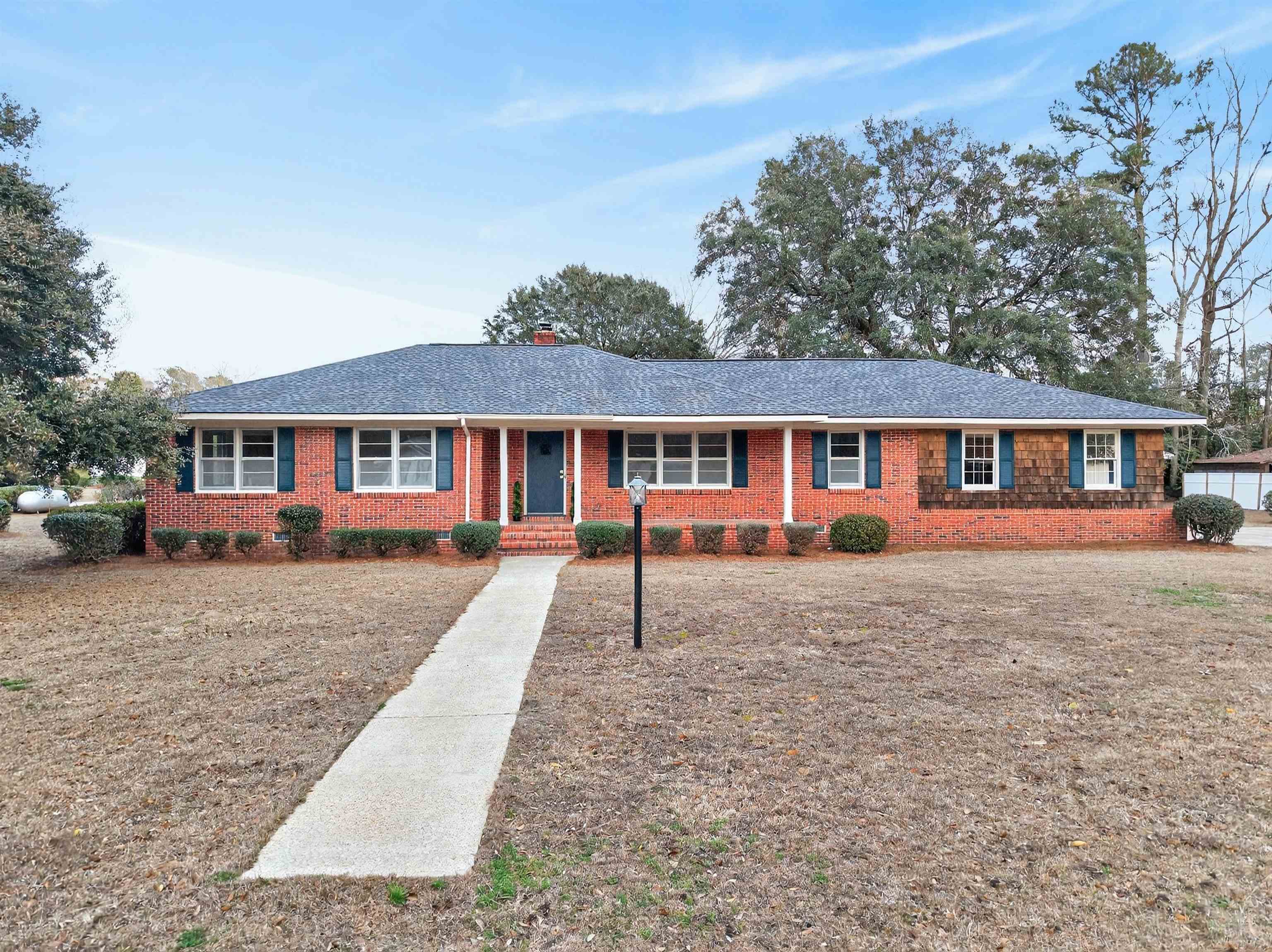 200 South Oliver Boulevard Hemingway, SC 29554 - Photo 1 of 51
