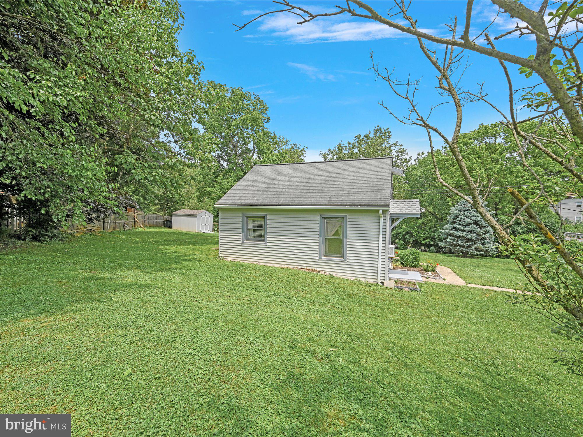 2080 Hollinger Road Lancaster, PA 17602 - Photo 25 of 25 rear