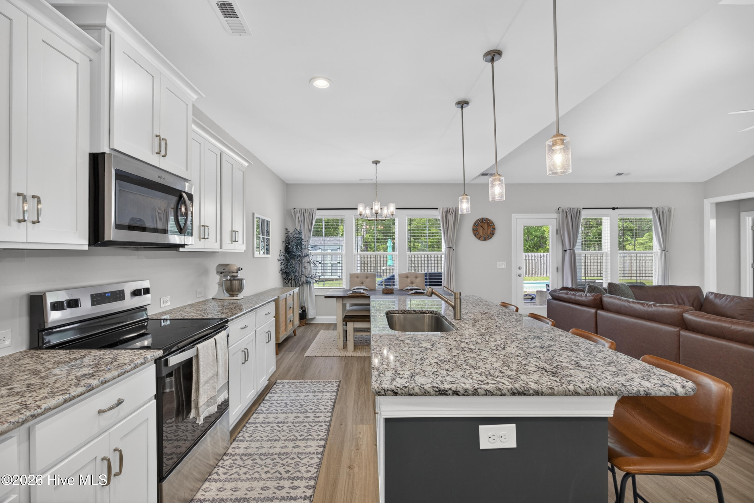 262 West Weatherbee Way Hampstead, NC 28443 - Photo 13 of 66 262WWeatherbeeWay-30