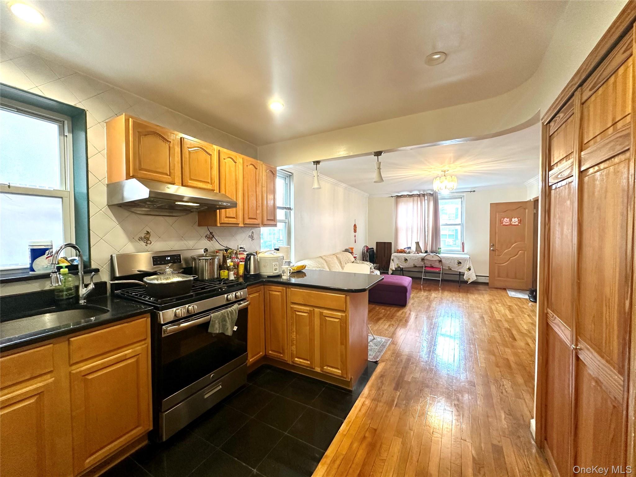 150-21 61st Road Queens, NY 11367 - Photo 3 of 27