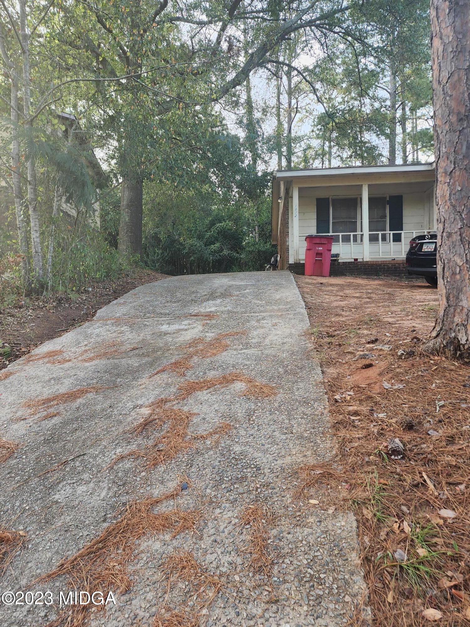 1872 Clinton Road Macon, GA 31211 - Photo 3 of 31 20231002_172913