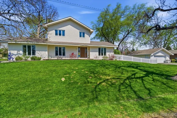 $445,000 | 27W300 Williams Street, Winfield, IL 60190
