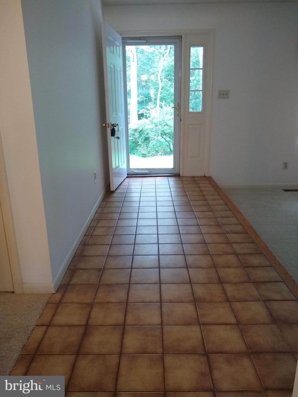 803 Maplehurst Lane Monkton, MD 21111 - Photo 6 of 24 Tiled entry foyer