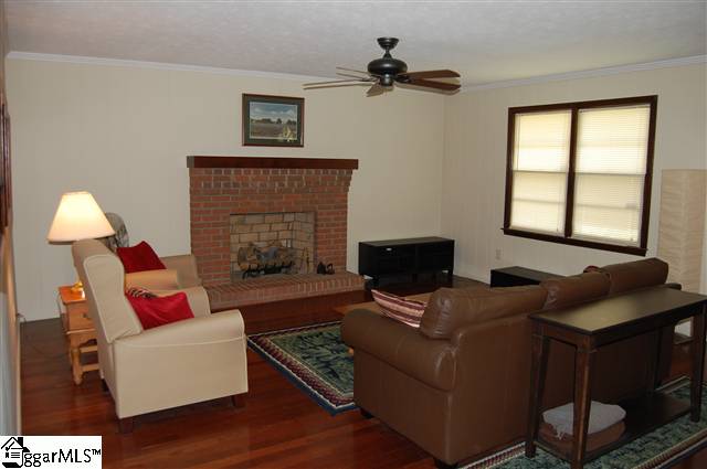 104 Laboone Road Easley, SC 29642 - Photo 2 of 17