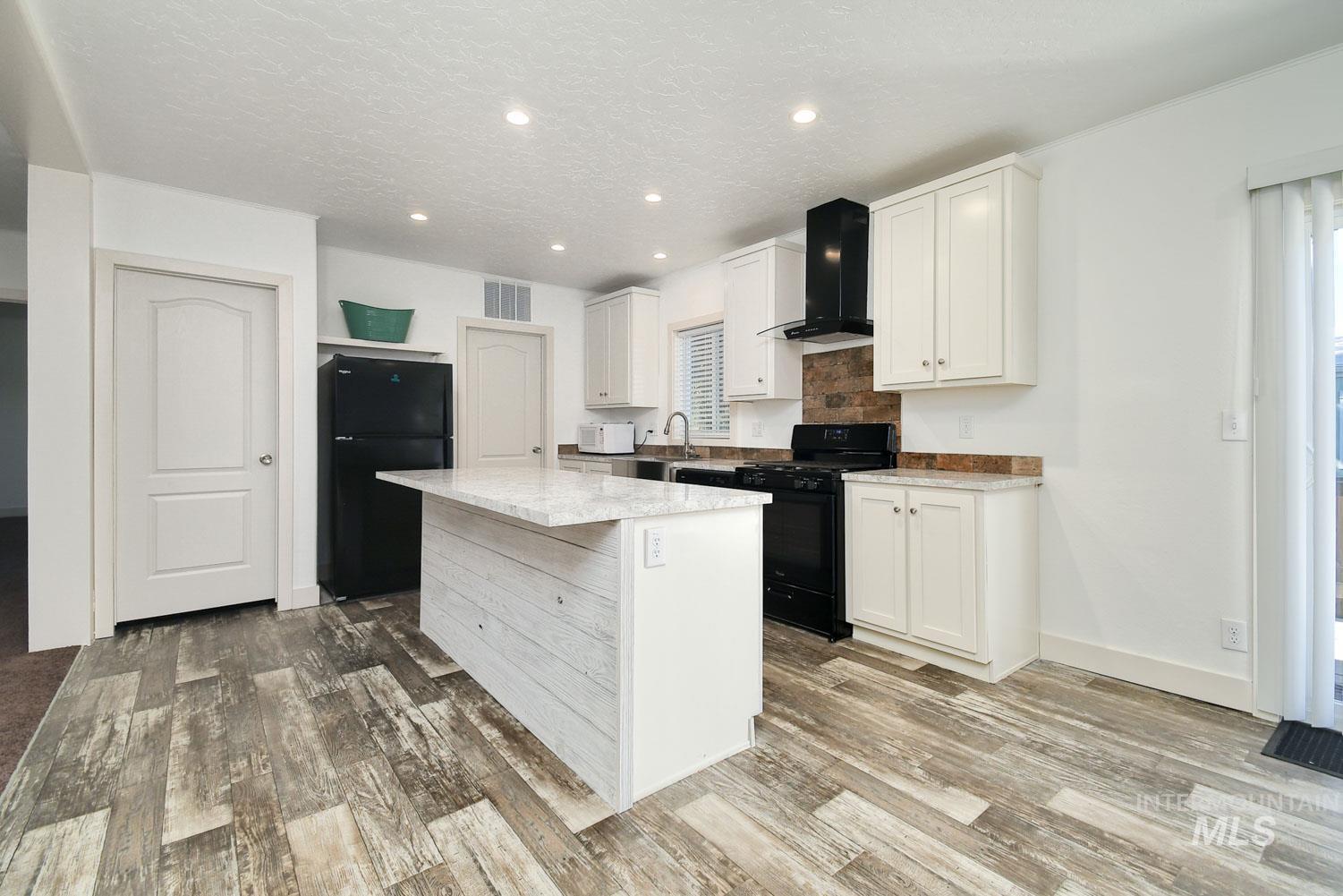 10601 North Horseshoe Bend Road, Unit 47 Garden City, ID 83714 - Photo 6 of 19