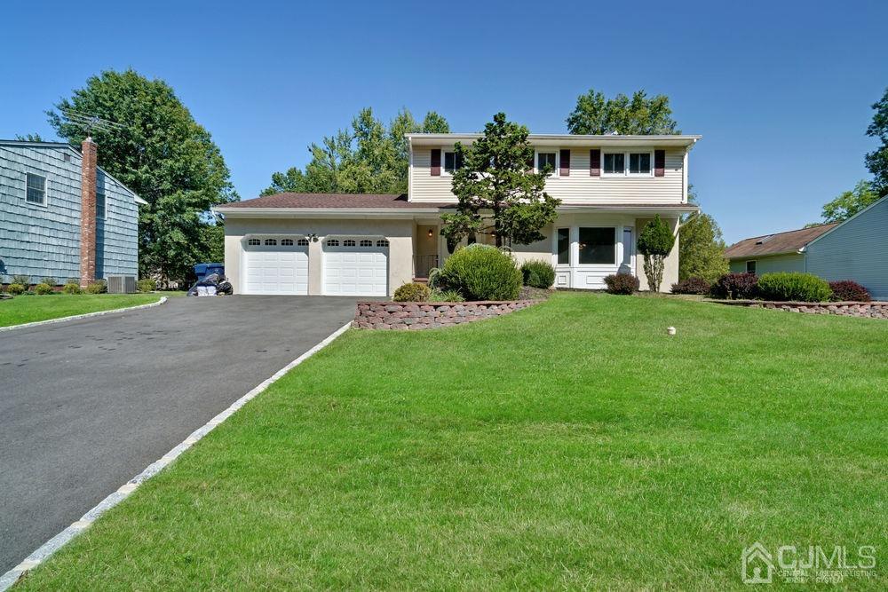 33 Woodmere Road North Brunswick, NJ 08902 - Photo 2 of 42 Gallery Image 2