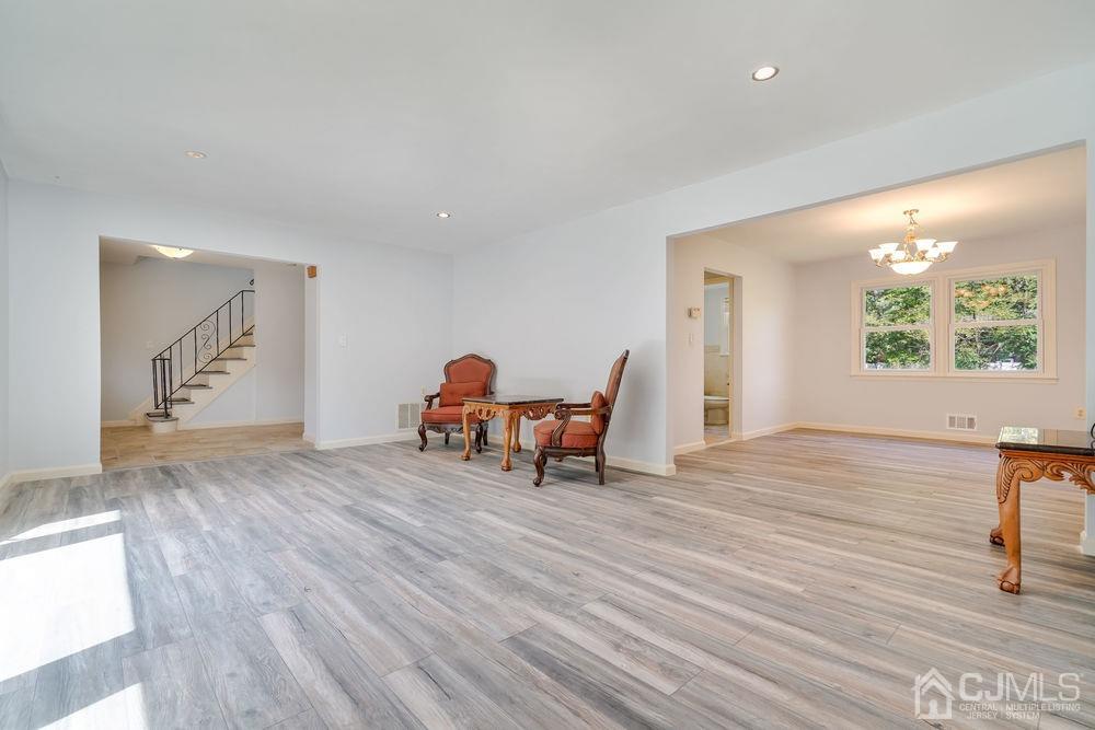 33 Woodmere Road North Brunswick, NJ 08902 - Photo 11 of 42 Gallery Image 11