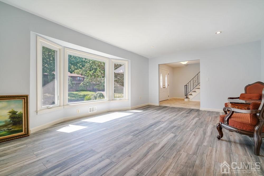33 Woodmere Road North Brunswick, NJ 08902 - Photo 12 of 42 Gallery Image 12