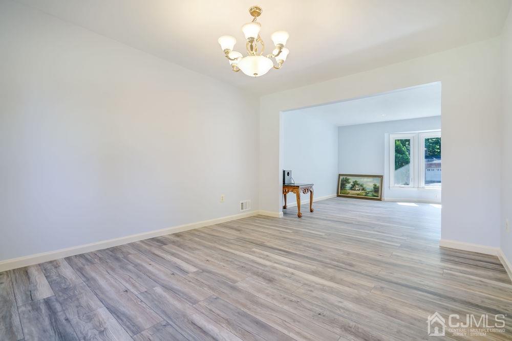 33 Woodmere Road North Brunswick, NJ 08902 - Photo 14 of 42 Gallery Image 14