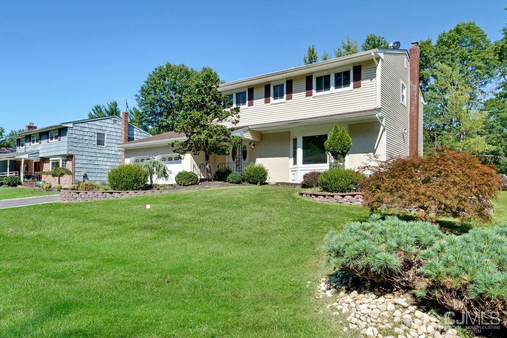 33 Woodmere Road North Brunswick, NJ 08902 - Photo 3 of 42 Gallery Image 3