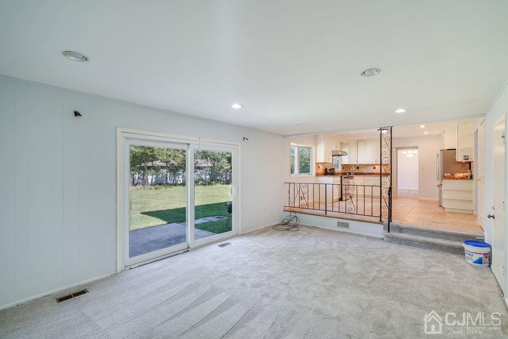 33 Woodmere Road North Brunswick, NJ 08902 - Photo 21 of 42 Gallery Image 21