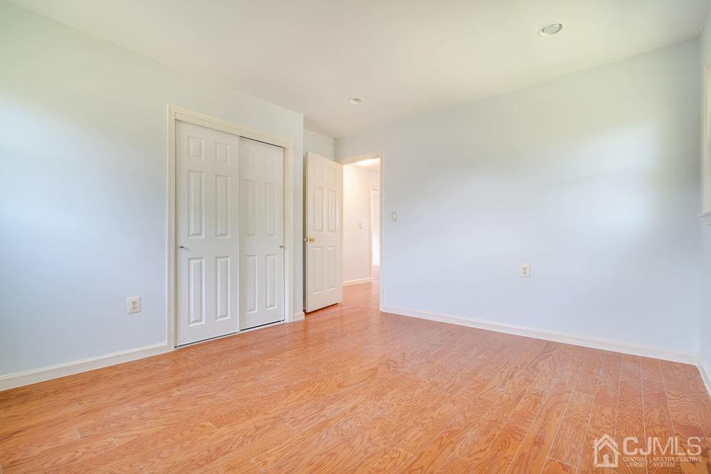 33 Woodmere Road North Brunswick, NJ 08902 - Photo 29 of 42 Gallery Image 29