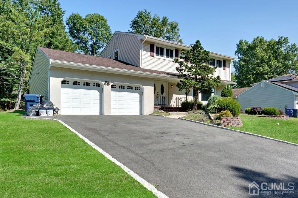 33 Woodmere Road North Brunswick, NJ 08902 - Photo 4 of 42 Gallery Image 4