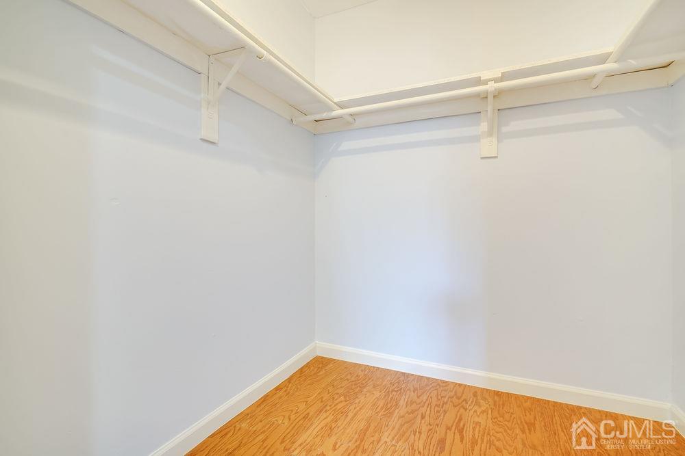 33 Woodmere Road North Brunswick, NJ 08902 - Photo 32 of 42 Gallery Image 32