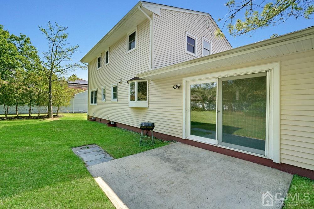 33 Woodmere Road North Brunswick, NJ 08902 - Photo 37 of 42 Gallery Image 37