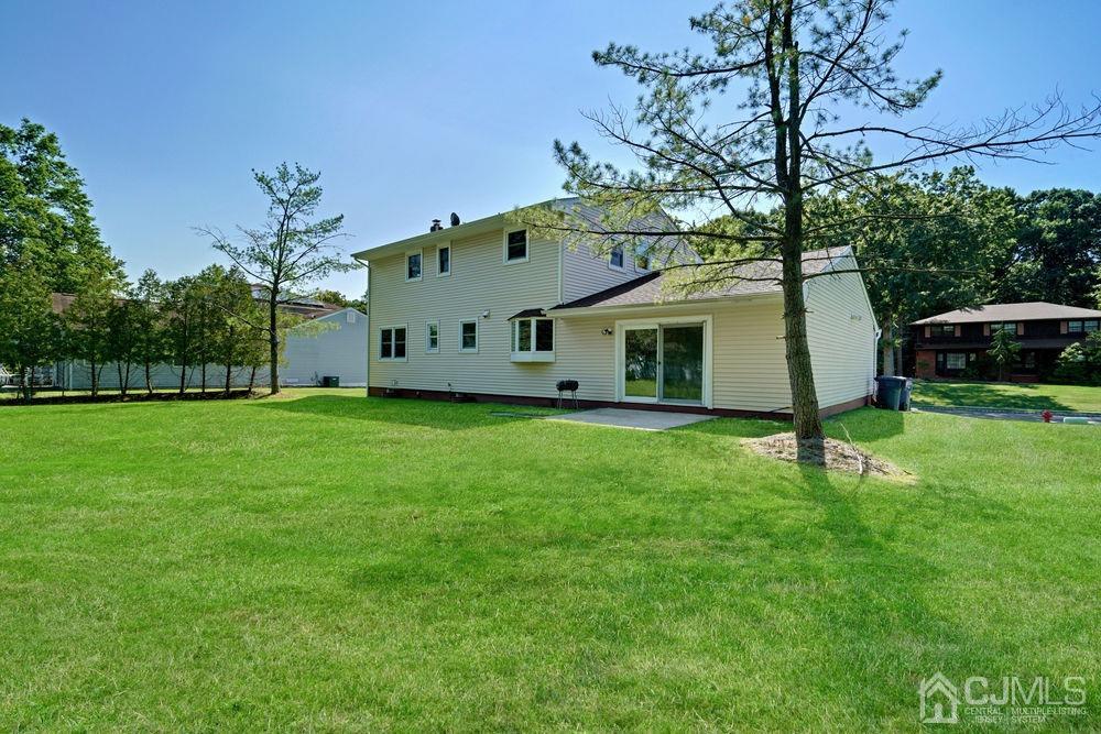 33 Woodmere Road North Brunswick, NJ 08902 - Photo 39 of 42 Gallery Image 39
