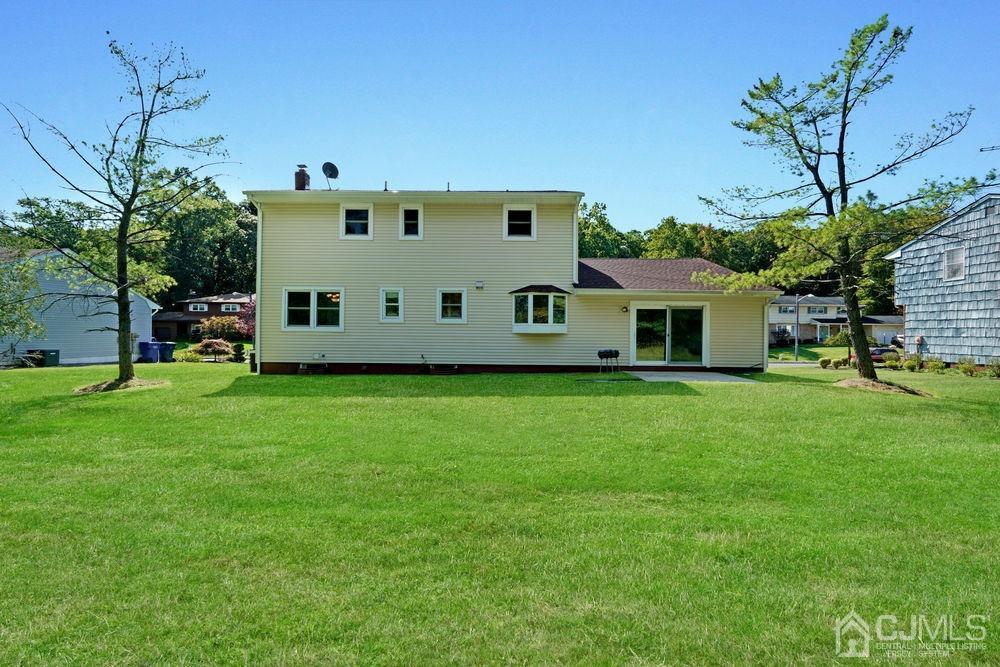 33 Woodmere Road North Brunswick, NJ 08902 - Photo 40 of 42 Gallery Image 40