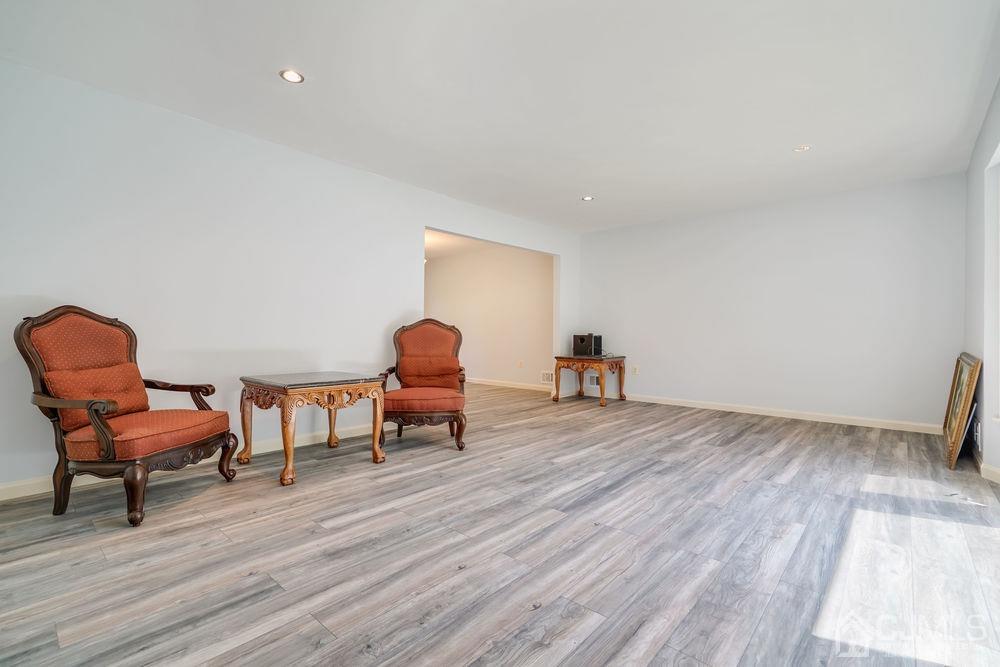 33 Woodmere Road North Brunswick, NJ 08902 - Photo 10 of 42 Gallery Image 10