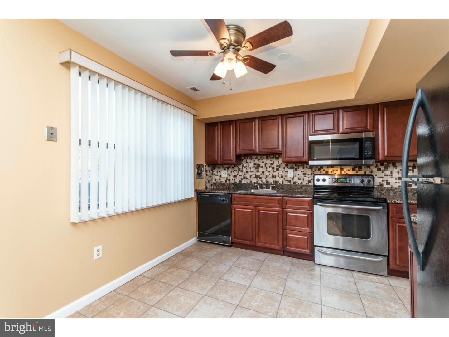 66 Loggers Mill Road Horsham, PA 19044 - Photo 10 of 24 Kitchen