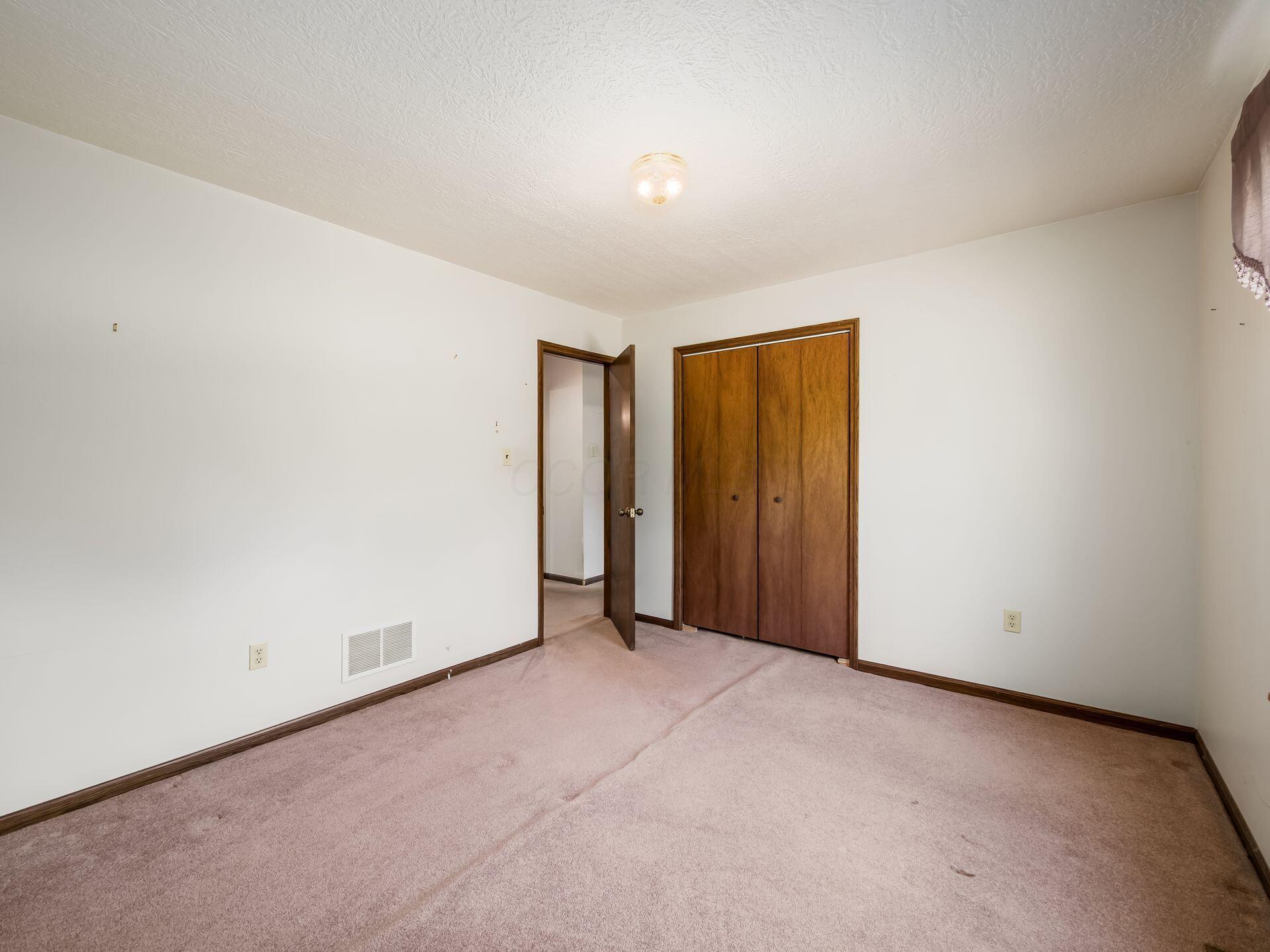 2084 Bunty Station Road Delaware, OH 43015 - Photo 26 of 49