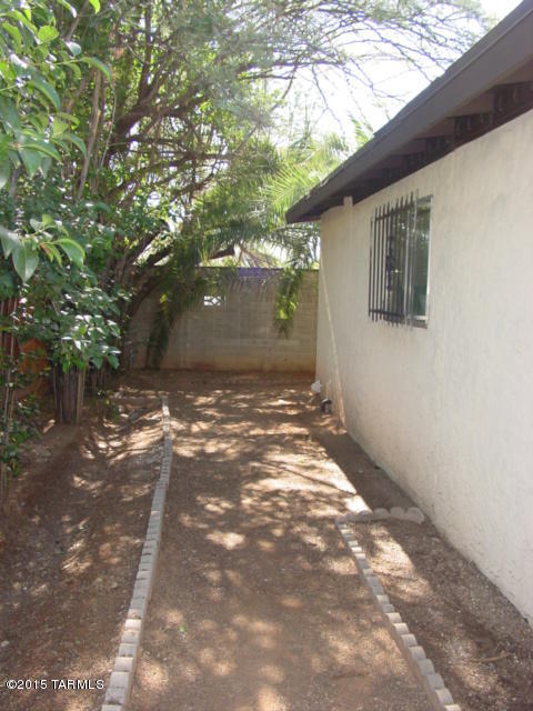 4142 East Spring Street Tucson, AZ 85712 - Photo 13 of 18 Gallery Image 13