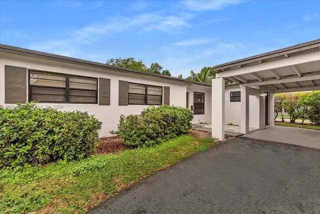 $2,800 | 4710 Northwest 12th Street, Lauderhill, FL 33313